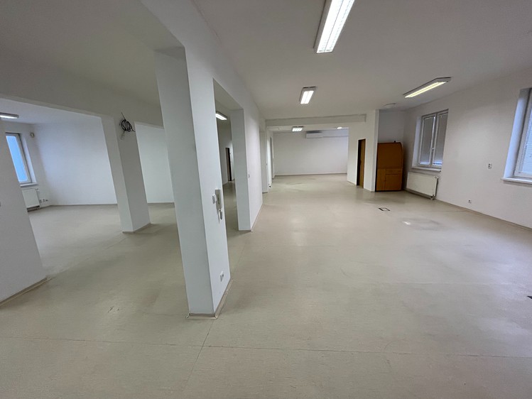 Prodej kanceláře 627 m² - foto 7