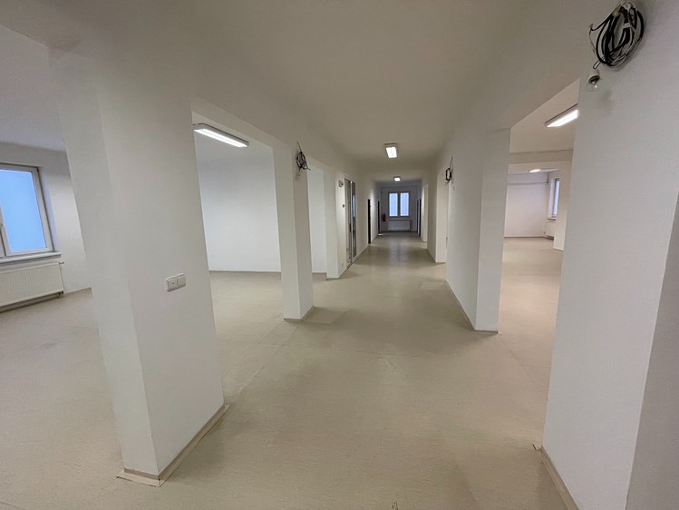 Prodej kanceláře 627 m² - foto 8