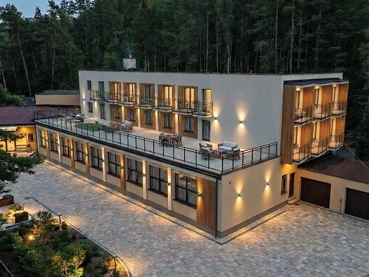 Prodej ubytovacího zařízení 1 700 m² - foto 3