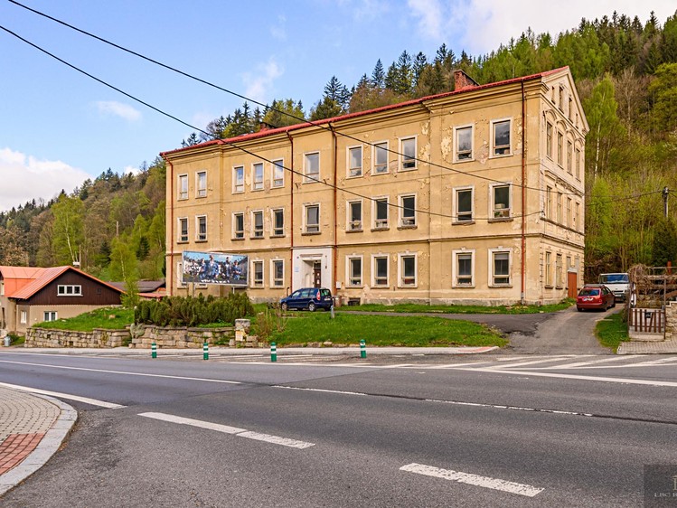 Prodej činžovního domu 900 m² - foto 4