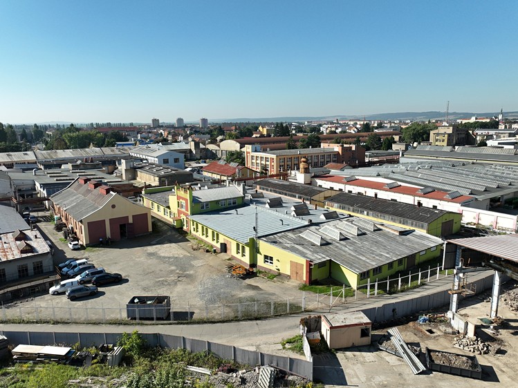 Prodej výrobní haly, prostoru 3 555 m² - foto 2