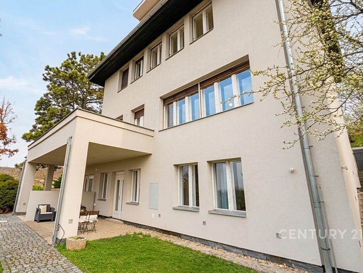 Prodej komerční nemovitosti 432 m² - foto 1