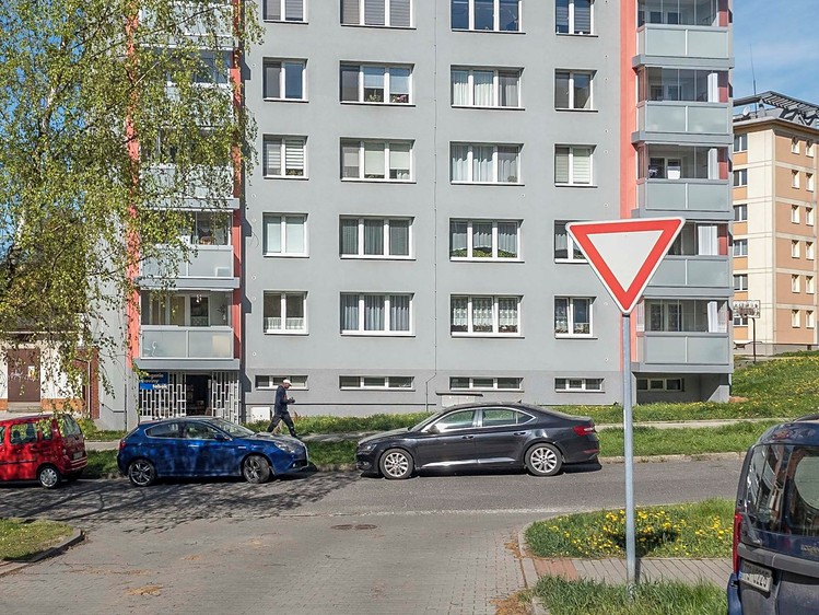 Prodej obchodního prostoru 30 m² - foto 1