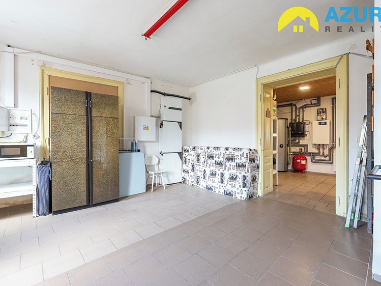 Prodej obchodního prostoru 450 m² - foto 6