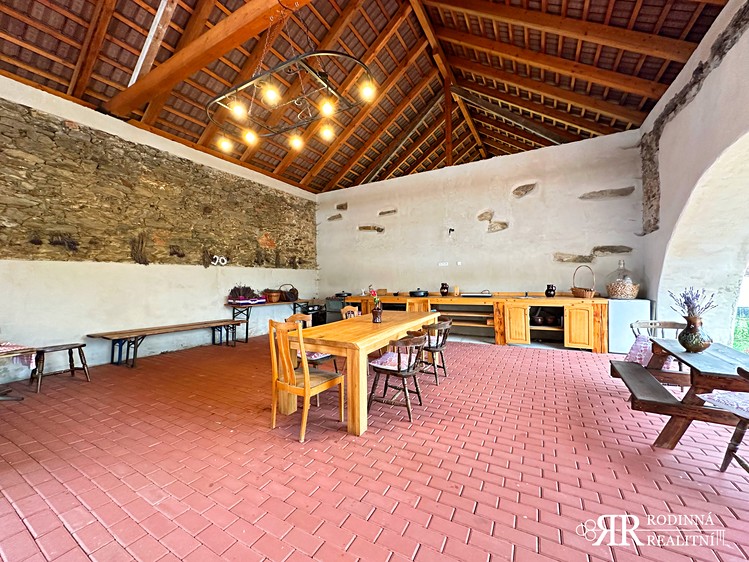 Prodej ubytovacího zařízení 750 m² - foto 3