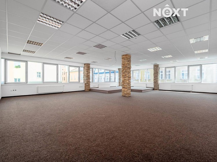 Prodej kanceláře 137 m² - foto 4