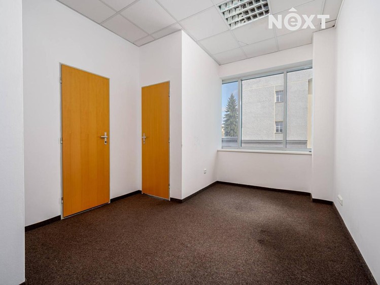 Prodej kanceláře 137 m² - foto 8