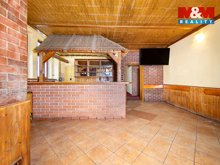Prodej obchodního prostoru 111 m² - foto 2