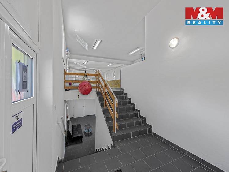 Prodej obchodního prostoru 195 m² - foto 6
