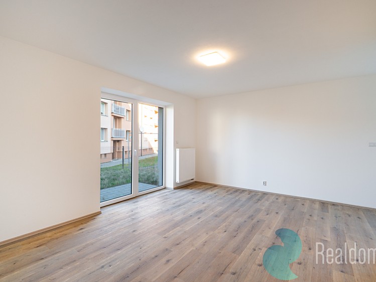 Prodej komerční nemovitosti 1 325 m² - foto 8