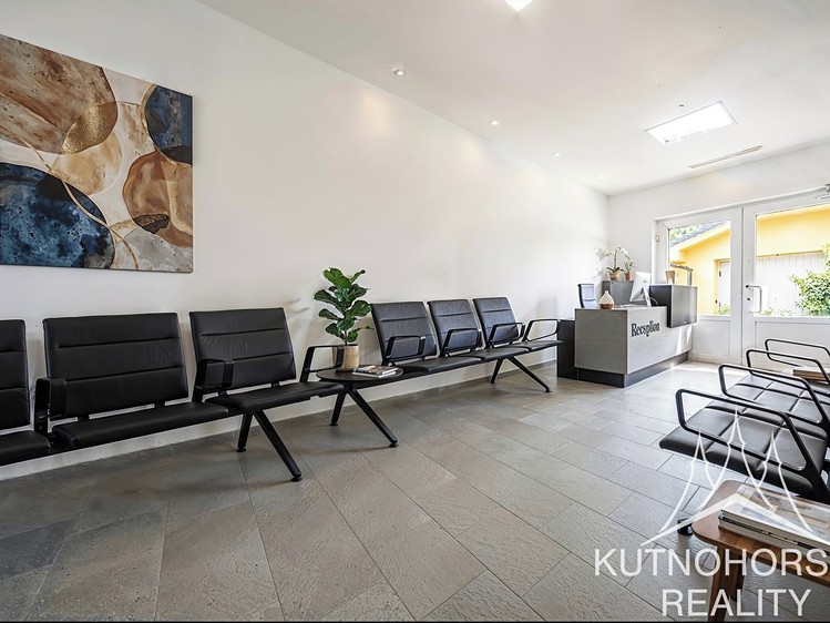 Prodej komerční nemovitosti 318 m² - foto 6