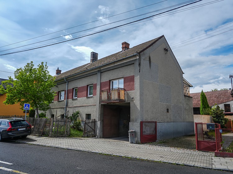 Prodej komerční nemovitosti 2 522 m² - foto 1