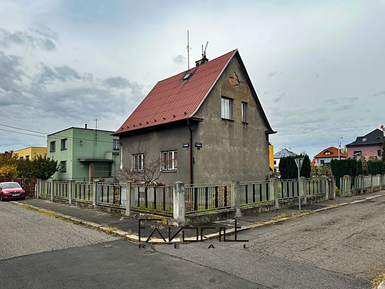 Prodej komerční nemovitosti 150 m² - foto 1