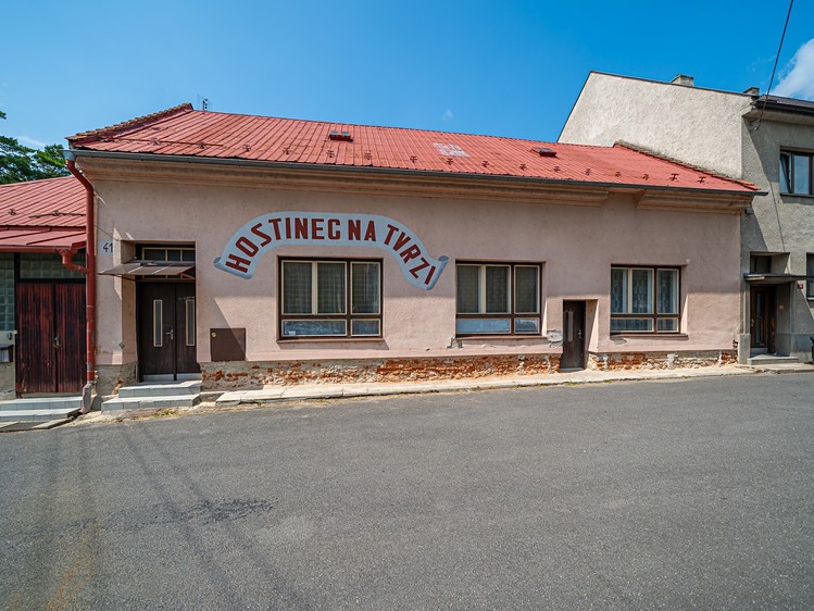 Prodej restaurace 214 m² - foto 1