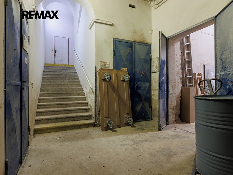 Prodej výrobní haly, prostoru 1 766 m² - foto 2