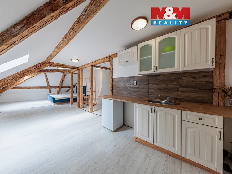 Prodej činžovního domu 327 m² - foto 1