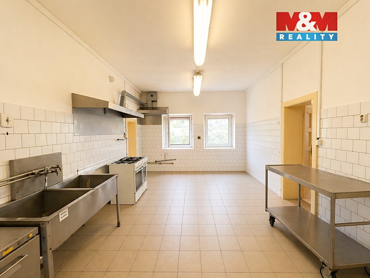 Prodej restaurace 300 m² - foto 3