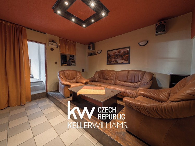 Prodej obchodního prostoru 548 m² - foto 5