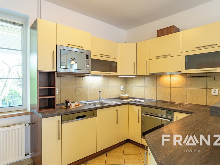 Prodej komerční nemovitosti 205 m² - foto 6