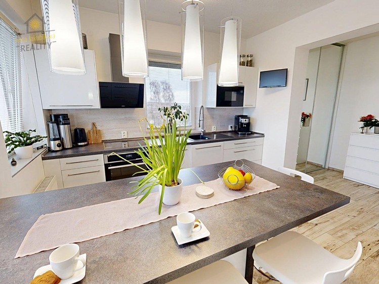 Prodej komerční nemovitosti 580 m² - foto 4
