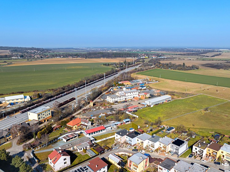 Prodej výrobní haly, prostoru 1 970 m² - foto 2