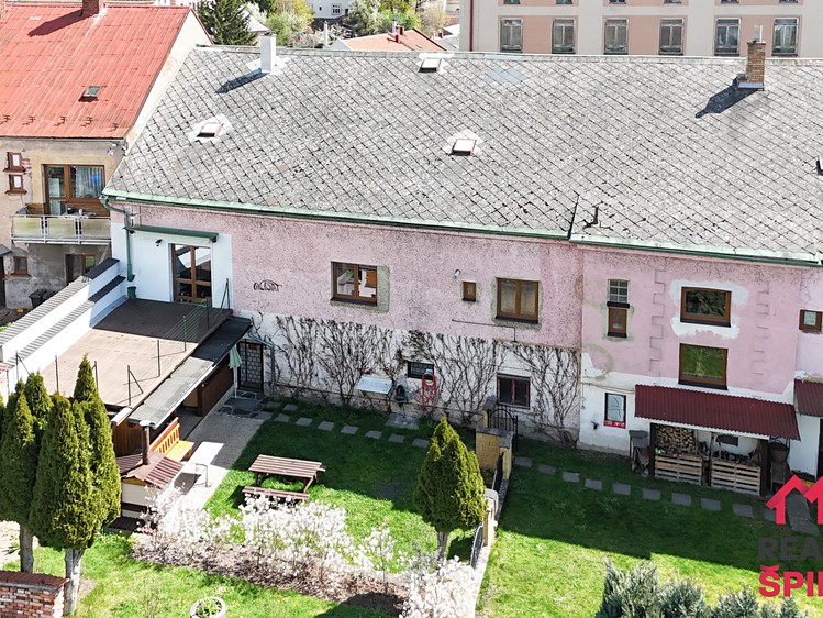 Prodej komerční nemovitosti 251 m² - foto 3