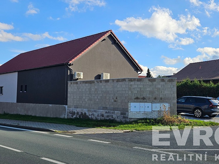 Prodej obchodního prostoru 64 m² - foto 5