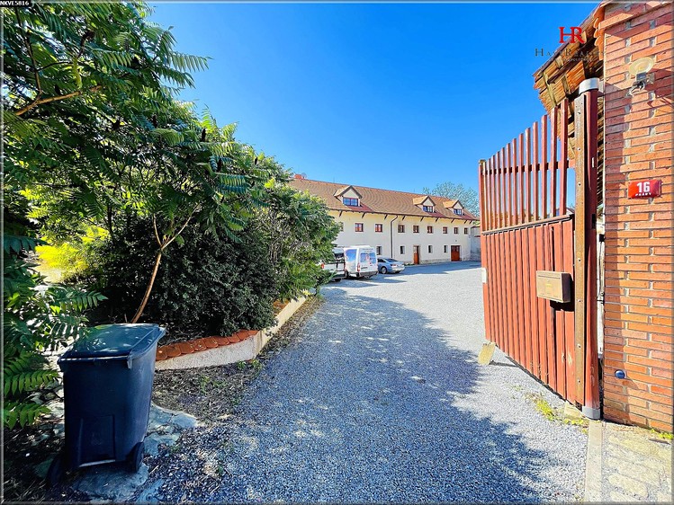 Prodej ubytovacího zařízení 800 m² - foto 1