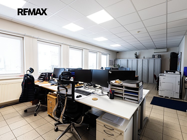 Prodej skladového prostoru 4 000 m² - foto 4