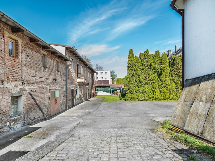 Prodej obchodního prostoru 340 m² - foto 4