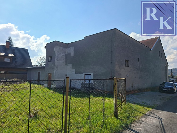 Prodej komerční nemovitosti 520 m² - foto 2