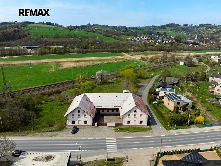 Prodej obchodního prostoru 1 080 m² - foto 2