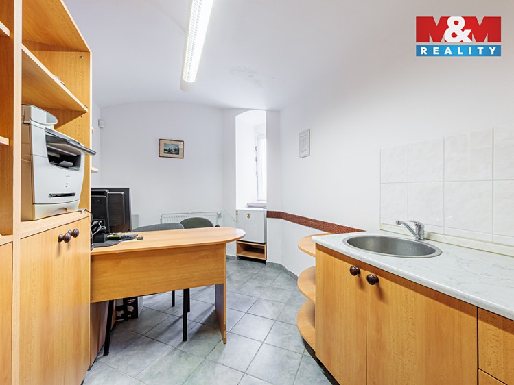 Prodej kanceláře 57 m² - foto 2