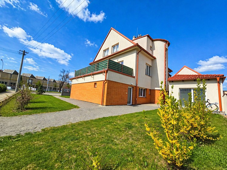 Prodej činžovního domu 385 m² - foto 2