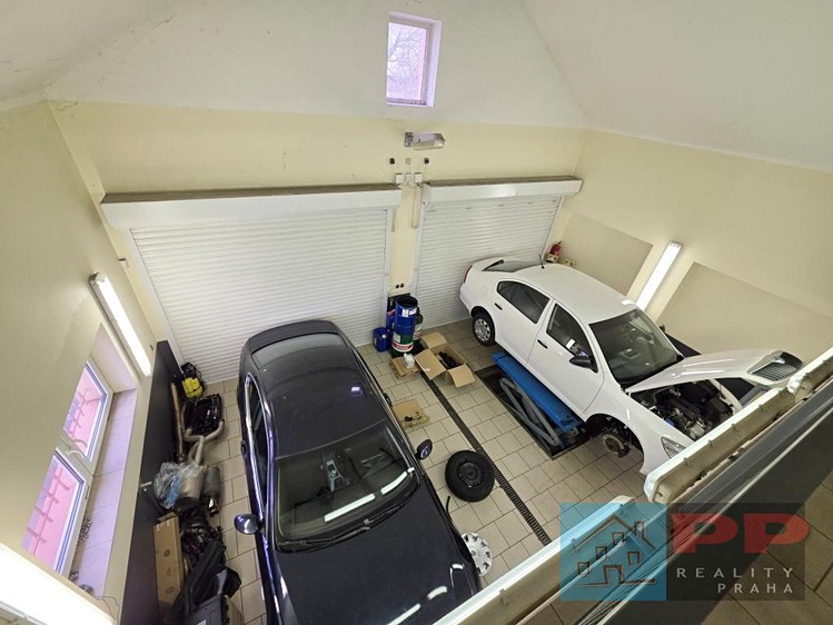 Prodej komerční nemovitosti 90 m² - foto 4