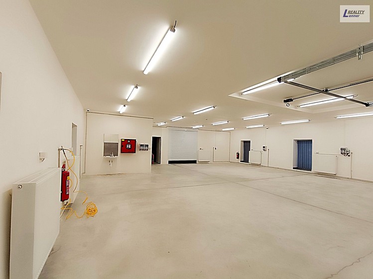 Prodej výrobní haly, prostoru 400 m² - foto 7