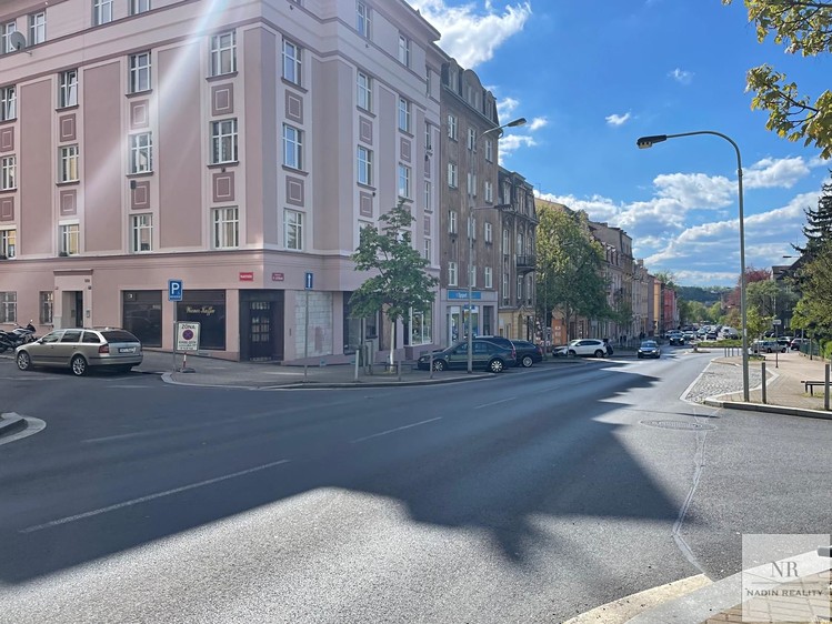 Prodej obchodního prostoru 56 m² - foto 3
