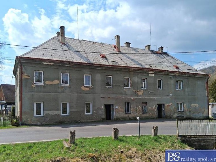 Prodej činžovního domu 650 m² - foto 1