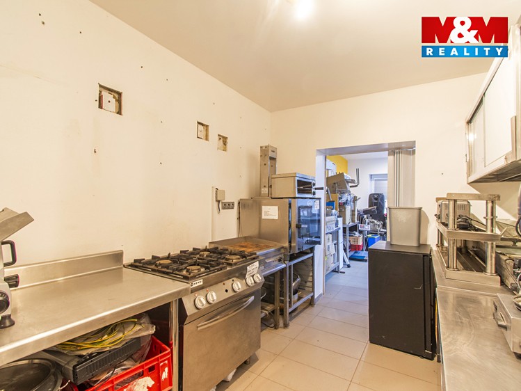 Prodej obchodního prostoru 140 m² - foto 6