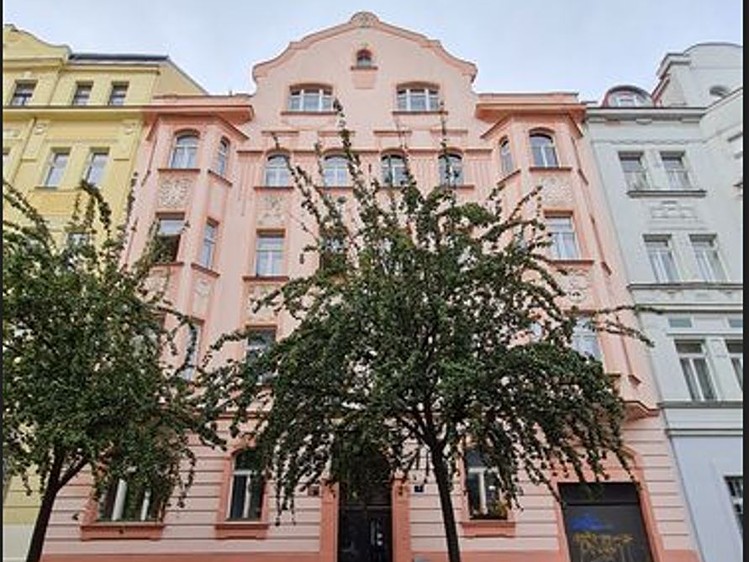 Dražba činžovního domu 95 m² - foto 1