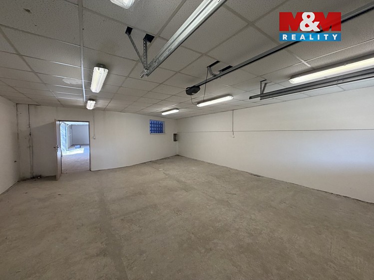 Prodej skladového prostoru 179 m² - foto 2