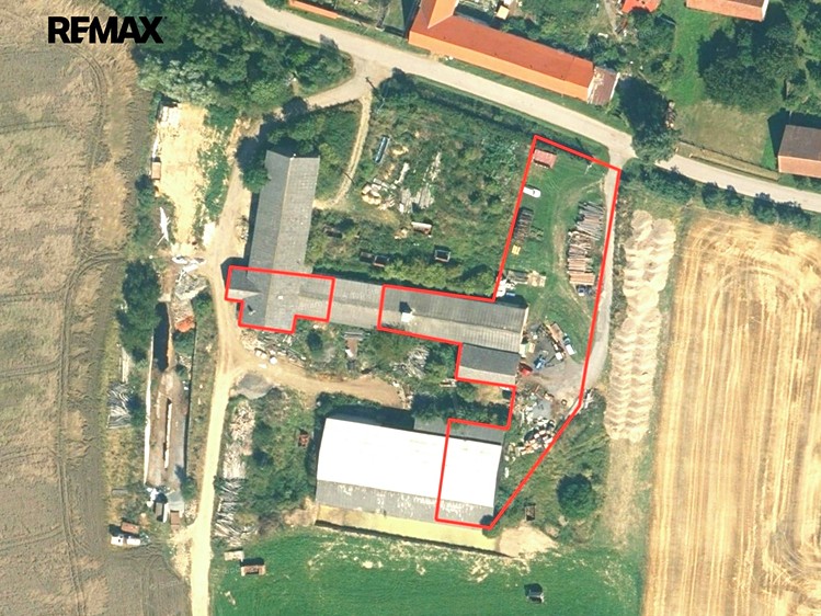 Prodej zemědělského objektu 1 200 m² - foto 5