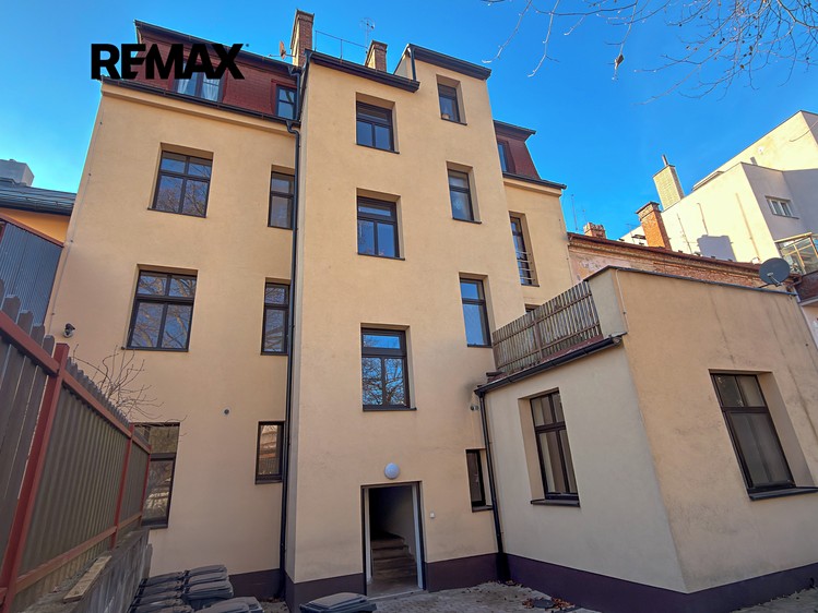 Prodej činžovního domu 620 m² - foto 3
