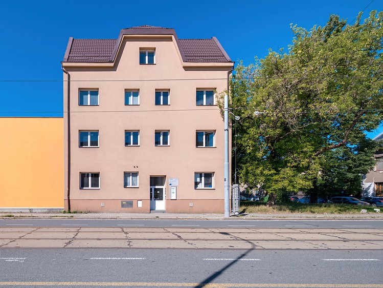 Prodej kanceláře 350 m² - foto 1
