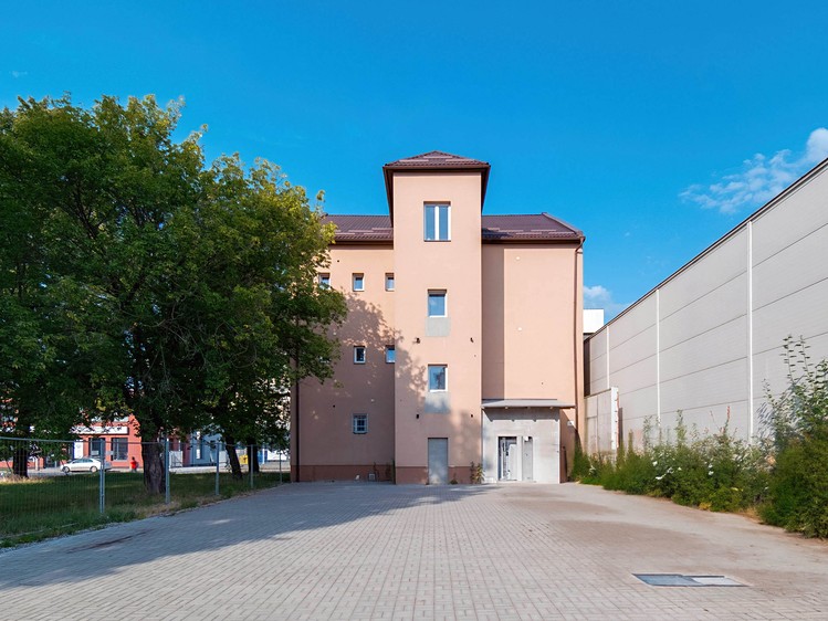 Prodej kanceláře 350 m² - foto 3