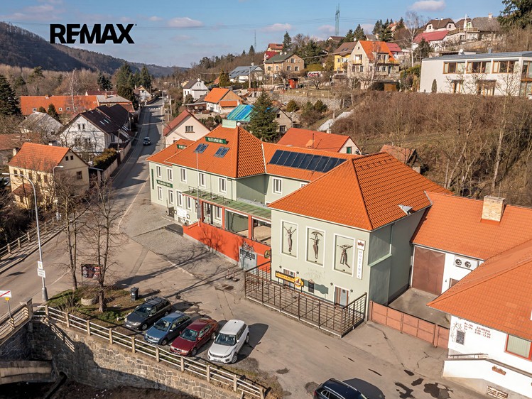 Prodej ubytovacího zařízení 1 200 m² - foto 1