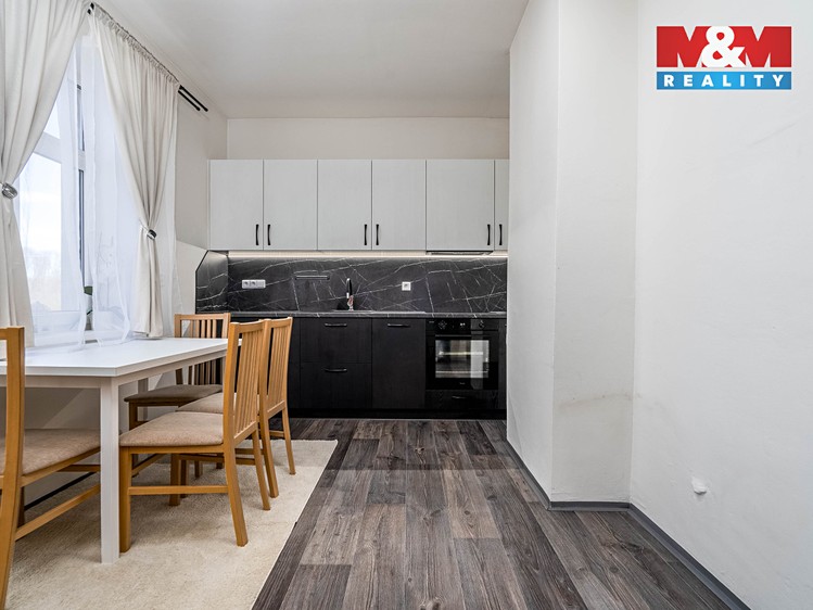 Prodej činžovního domu 280 m² - foto 8