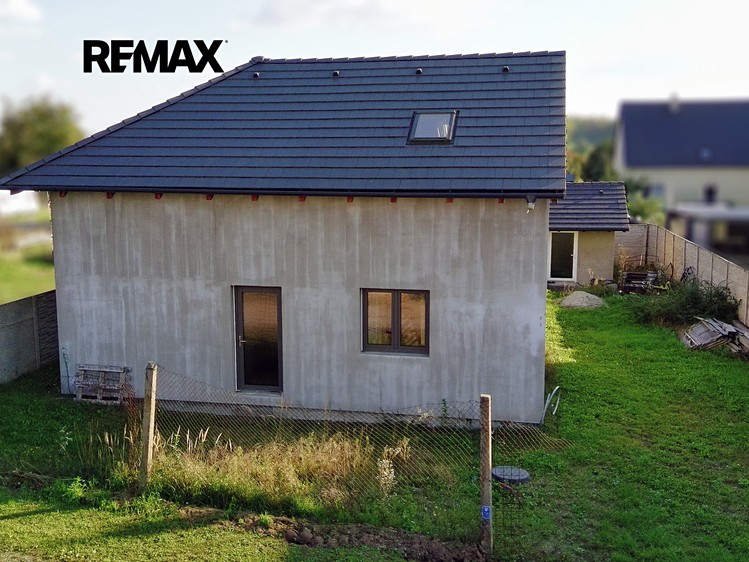 Prodej obchodního prostoru 177 m² - foto 1