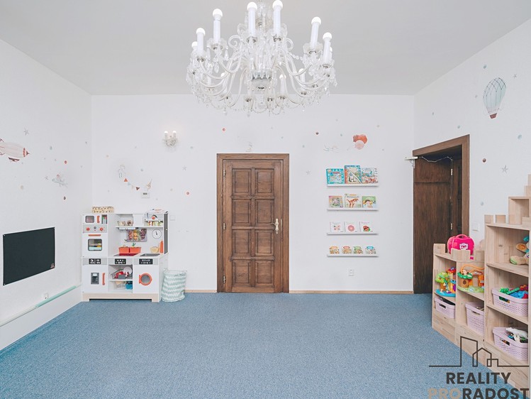 Prodej obchodního prostoru 135 m² - foto 4