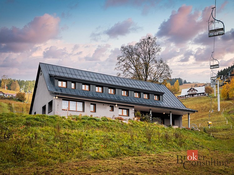 Prodej ubytovacího zařízení 390 m² - foto 1